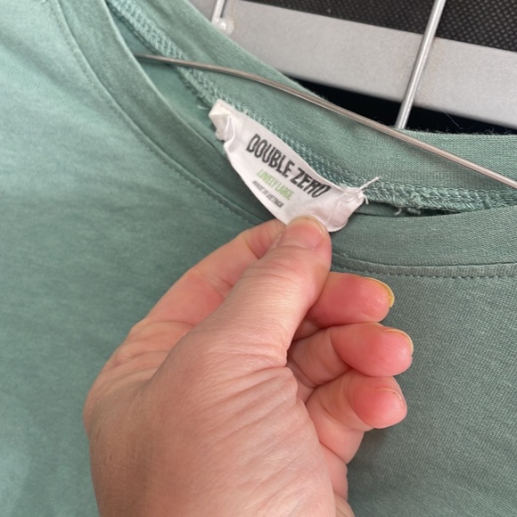 Double Zero Crop Tops X Two! LG - Picture 4 of 4